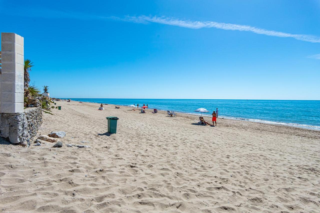 מארבלה Sun & Sand Beach Apartment מראה חיצוני תמונה